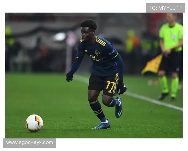 萨卡诠释边路突破美学，速度与技术的完美融合