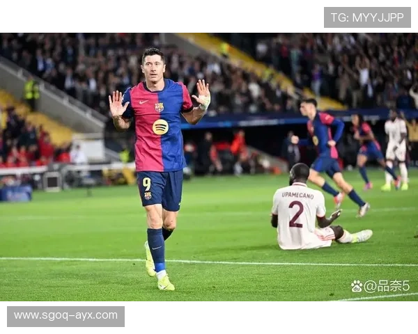 莱万忆哈维年代：巴萨锋线的黄金印记