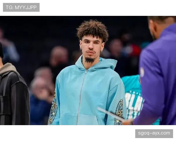 拉梅洛·鲍尔连续多场传球数增多提升组织效率对比新秀赛季明显进步