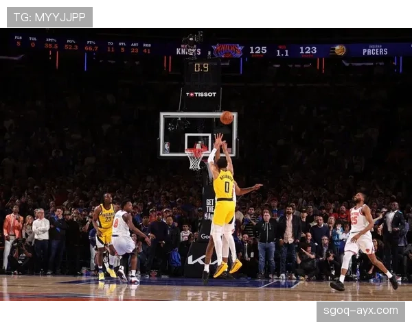 哈利伯顿突破创造挡拆空间提升骑士关键时刻得分效率