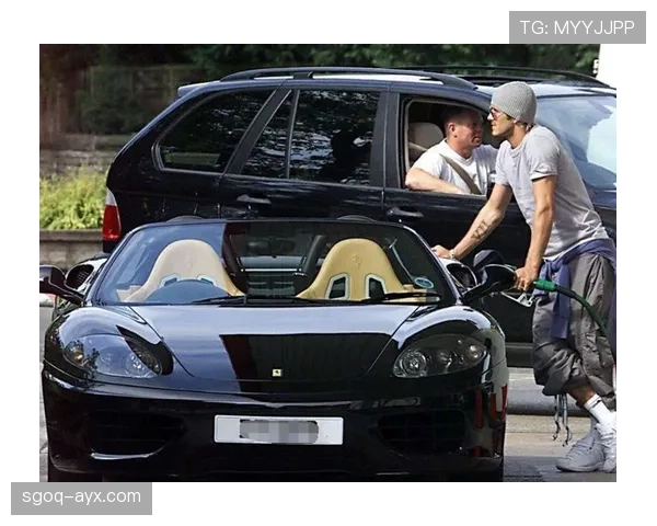 贝克汉姆又晒豪车了，这日子过得也太凡尔赛了吧